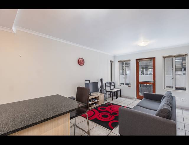 1 BEDROOM APARTMENT TO LET IN ROSENDAL